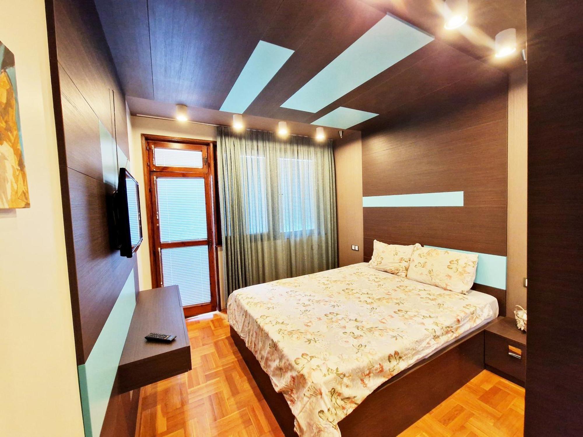 Central Apartment - Spacious Designer Property In Стара Загора Екстериор снимка